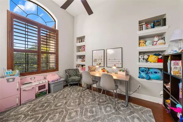 9127 TINTORI LN, Windermere, FL 34786