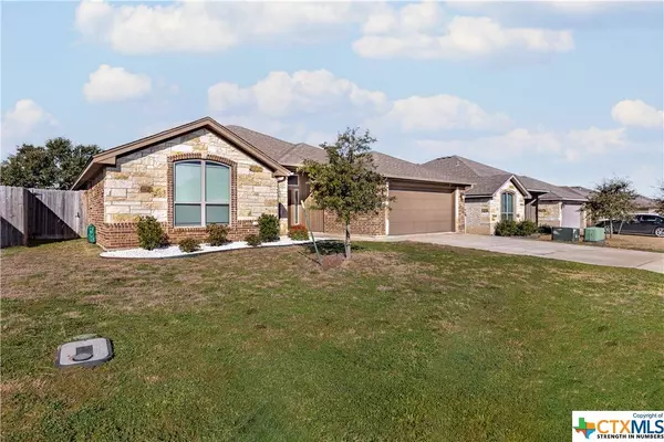 704 Holstein DR, Belton, TX 76513