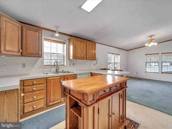 369 W CEDAR ST, Palmyra, PA 17078