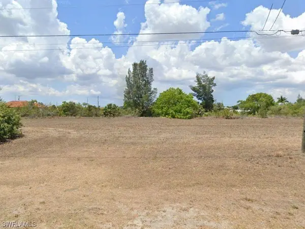924 NE 1st PL, Cape Coral, FL 33909