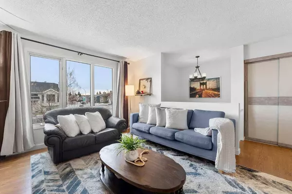 118 Ridgebrook DR SW, Airdrie, AB T4B 1A1