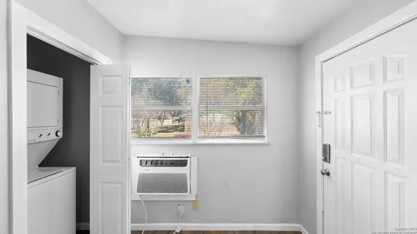 100 Mace St, San Antonio, TX 78213