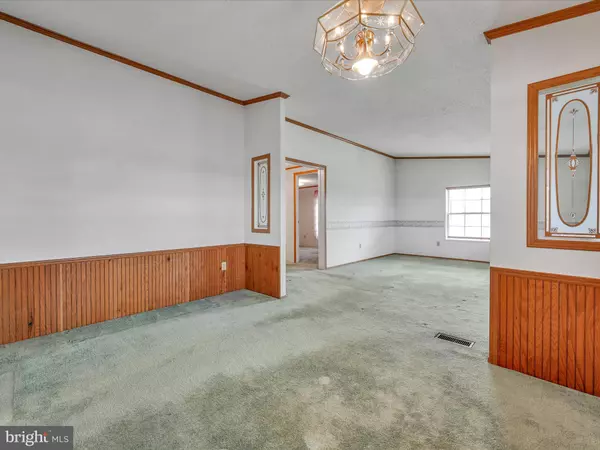 369 W CEDAR ST, Palmyra, PA 17078