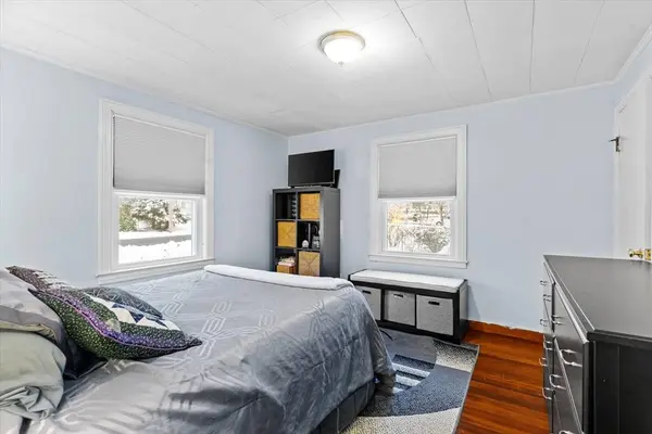 28 Hillside Ave, Westford, MA 01886