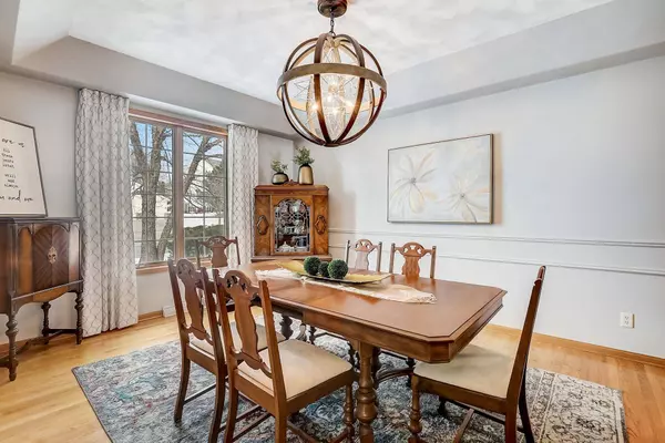 812 Lexington Drive, Waunakee, WI 53597