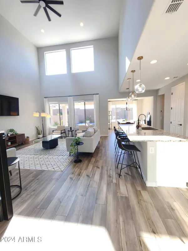 1841 W Fawn Way, San Tan Valley, AZ 85144