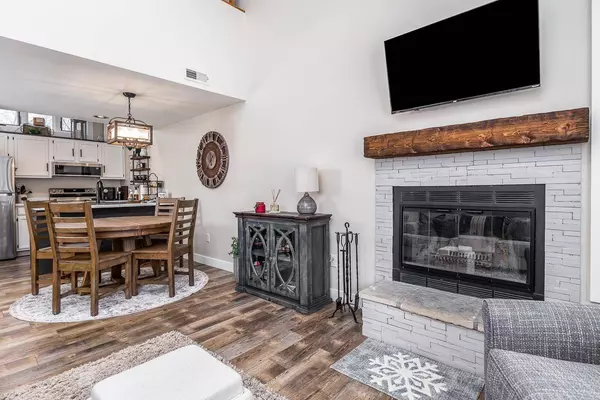 7 Creekwood Lane, Galena, IL 61036