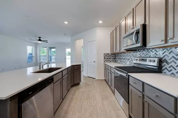 20702 Oakley Falls DR, Katy, TX 77449