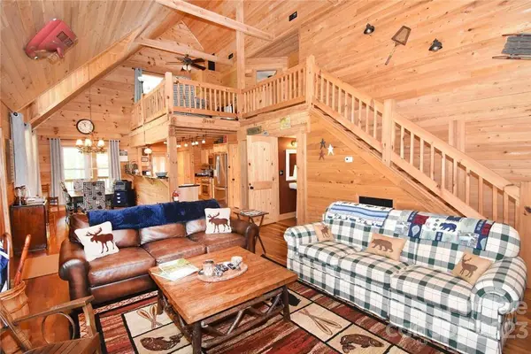 1642 Nob Hill LN, Collettsville, NC 28611