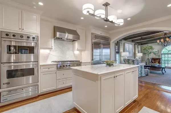 2813 Alton Road, Fort Worth, TX 76109