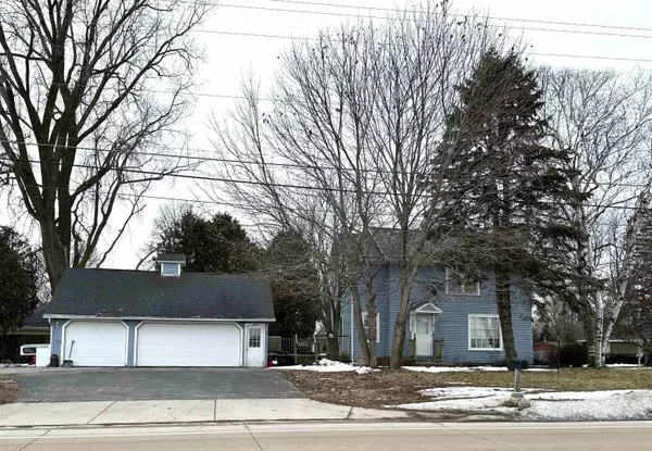 W6489 GREENVILLE DR, Greenville, WI 54942