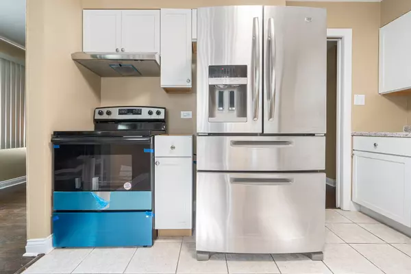 15239 Hastings Drive, Dolton, IL 60419