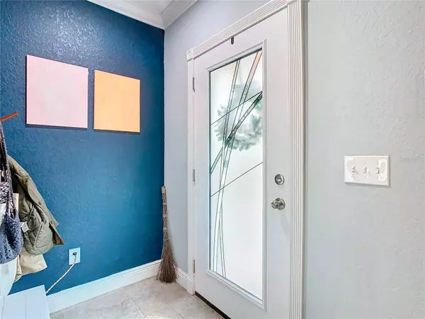 8012 N KLONDYKE ST, Tampa, FL 33604