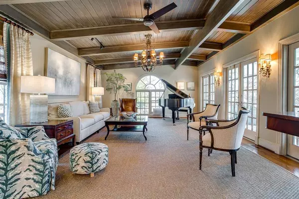 2813 Alton Road, Fort Worth, TX 76109