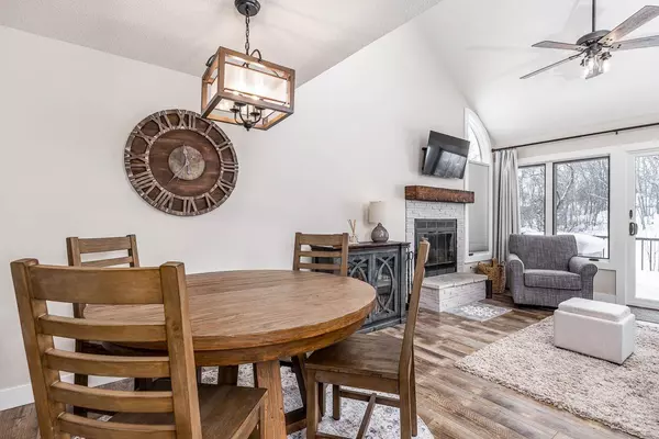 7 Creekwood Lane, Galena, IL 61036