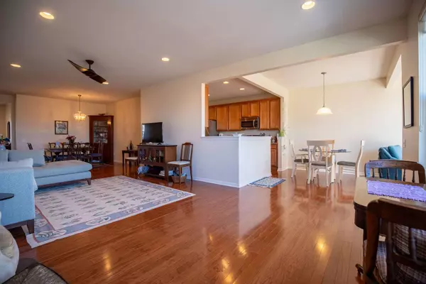 3093 Epstein CIR, Mundelein, IL 60060