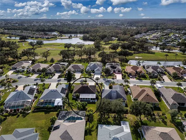 2322 LYNDHURST DR, Sun City Center, FL 33573