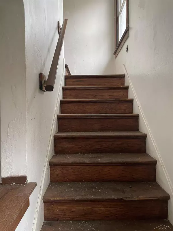 1407 Greenway Avenue, Flint, MI 48504