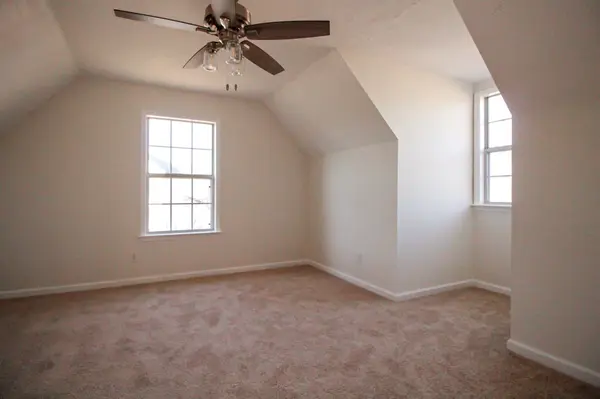 2133 Eastview Dr, Murfreesboro, TN 37128