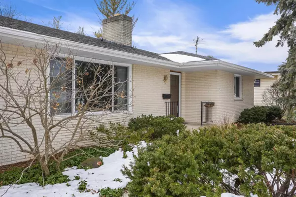 623 W Starin Road, Whitewater, WI 53190