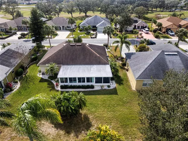 2322 LYNDHURST DR, Sun City Center, FL 33573