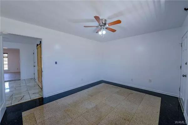 1720 9TH ST N, Tuscaloosa, AL 35406