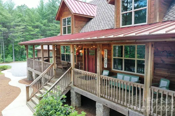 1642 Nob Hill LN, Collettsville, NC 28611