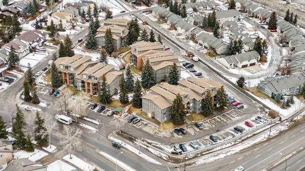 6400 Coach Hill RD SW #111, Calgary, AB T3H 1B8