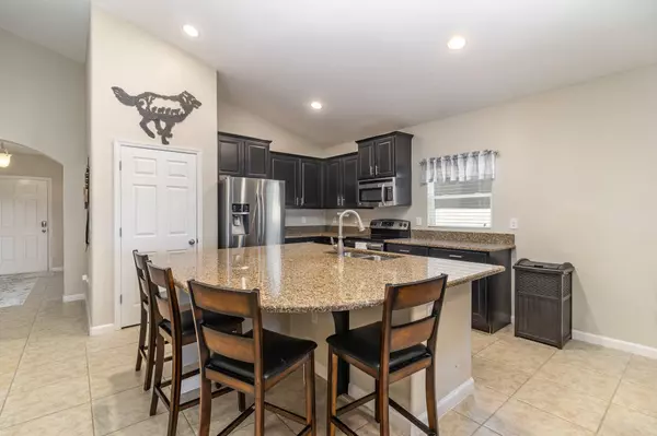 2640 Snapdragon DR NW, Palm Bay, FL 32907