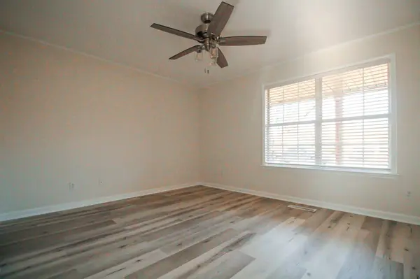 2133 Eastview Dr, Murfreesboro, TN 37128