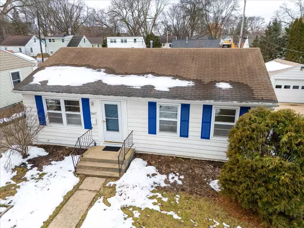 East Madison Home For Sale - 3817 Clover
