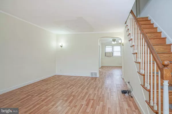 7222 LARGE ST, Philadelphia, PA 19149