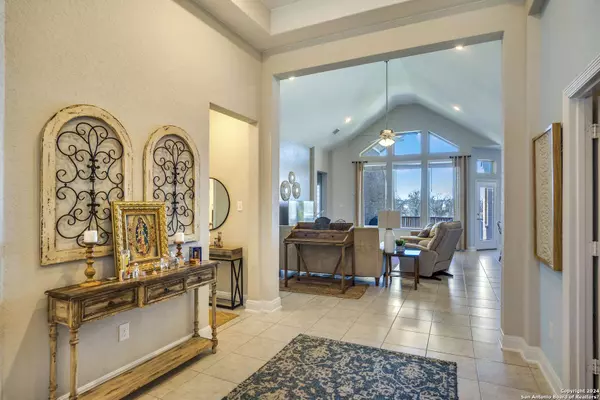 709 Oitavos St, Schertz, TX 78108