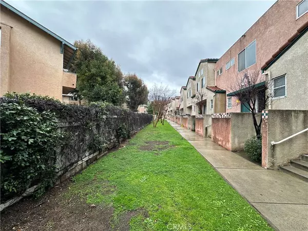 13901 Olive View LN #12, Sylmar, CA 91342