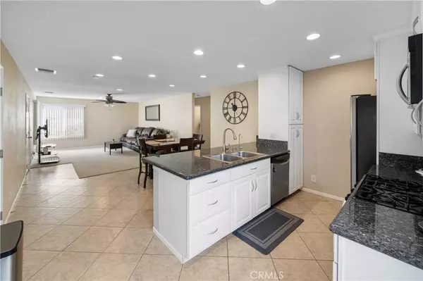 4652 Abbotswood CIR, Irvine, CA 92604