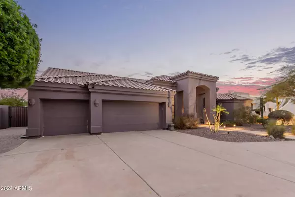 6047 E VERMILLION Circle, Mesa, AZ 85215