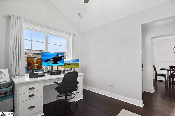 2 Bishop Lake Way, Taylors, SC 29687