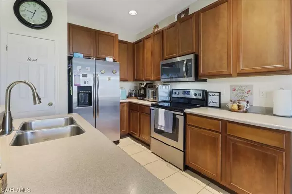 2007 NW 1st ST, Cape Coral, FL 33993