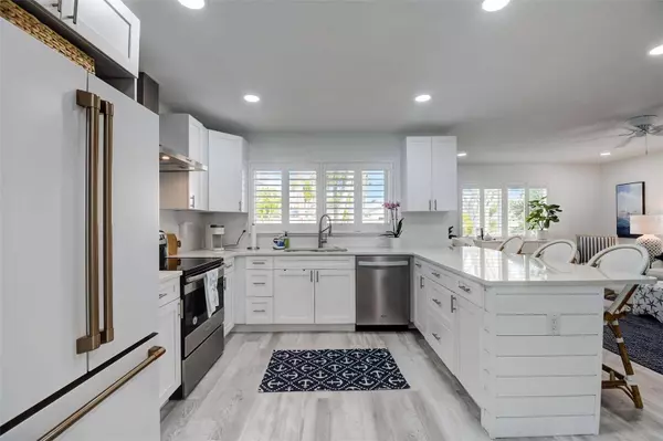 3102 W DE BAZAN AVE, St Pete Beach, FL 33706