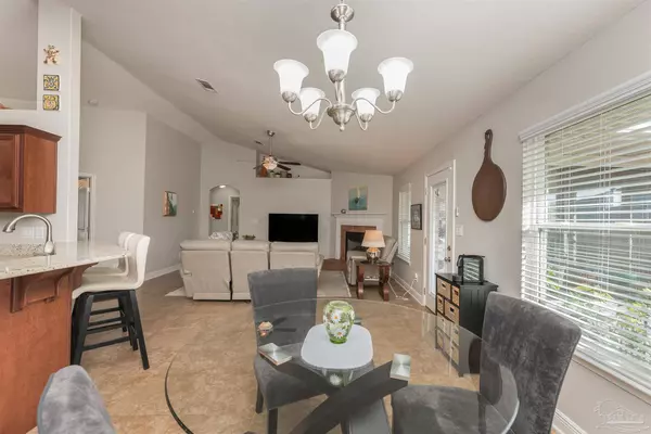 310 Tree Swallow Dr, Pensacola, FL 32503