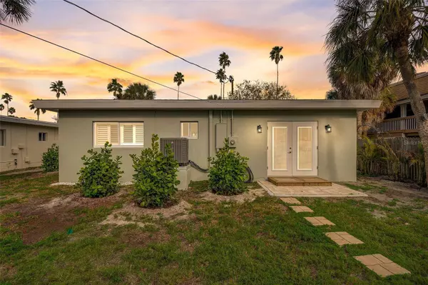 3102 W DE BAZAN AVE, St Pete Beach, FL 33706