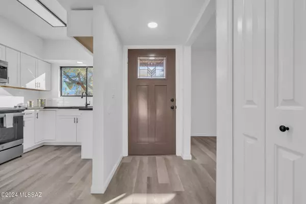 7873 E Linden Court, Tucson, AZ 85715