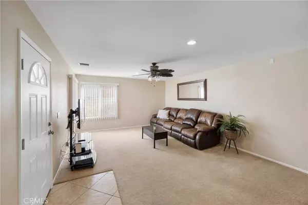 4652 Abbotswood CIR, Irvine, CA 92604