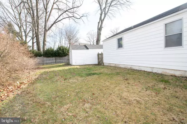 4 EDISON RD, Cherry Hill, NJ 08034