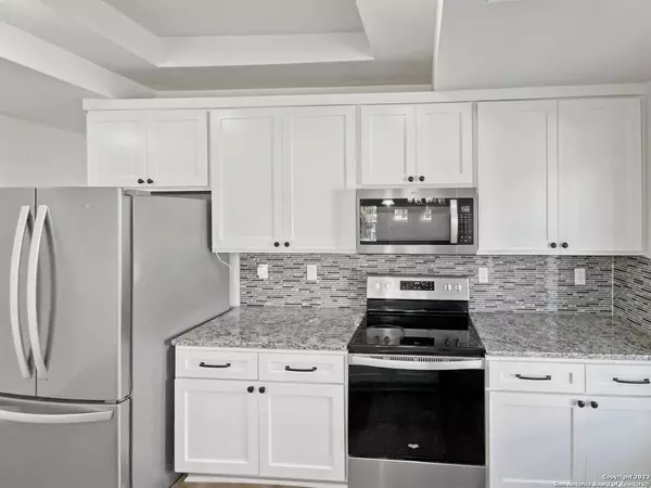 1215 HORTENCIA AVE, San Antonio, TX 78228-5856