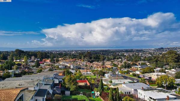 2992 Pickford Way, Hayward, CA 94541