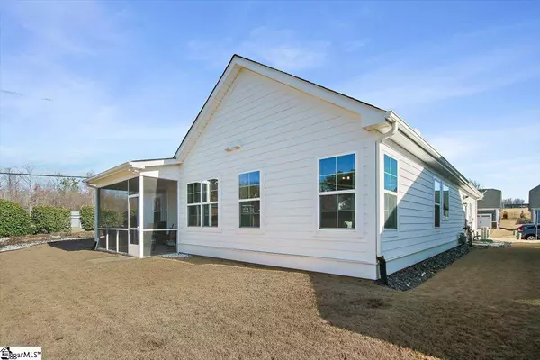 2 Bishop Lake Way, Taylors, SC 29687