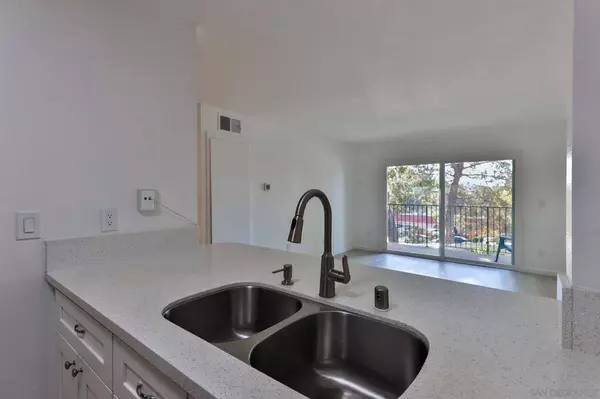 7865 Golfcrest Dr. #11, San Diego, CA 92119