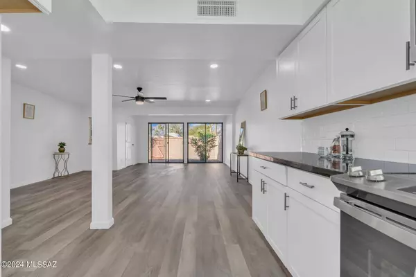 7873 E Linden Court, Tucson, AZ 85715