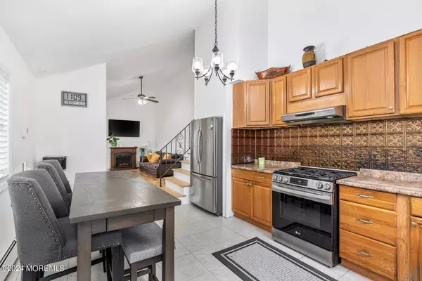 1 Lynn Drive, Ocean Twp, NJ 07712